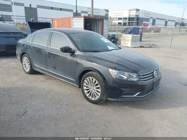 1VWBT7A34GC026088 2016 VOLKSWAGEN PASSAT - Image 1
