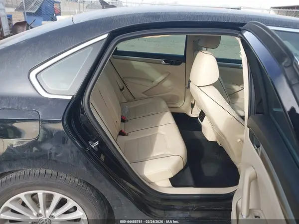 1VWBT7A34GC026088 2016 VOLKSWAGEN PASSAT - Image 8