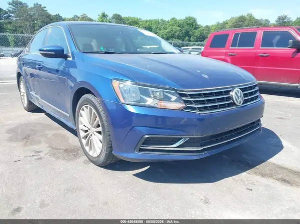 1VWBT7A34GC033820 2016 VOLKSWAGEN PASSAT - Image 1