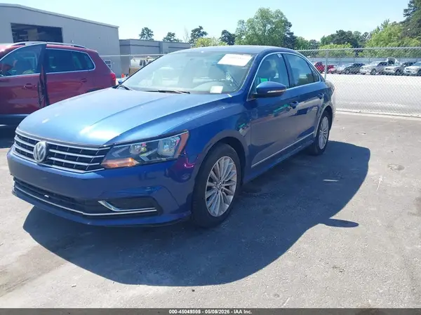 1VWBT7A34GC033820 2016 VOLKSWAGEN PASSAT - Image 2
