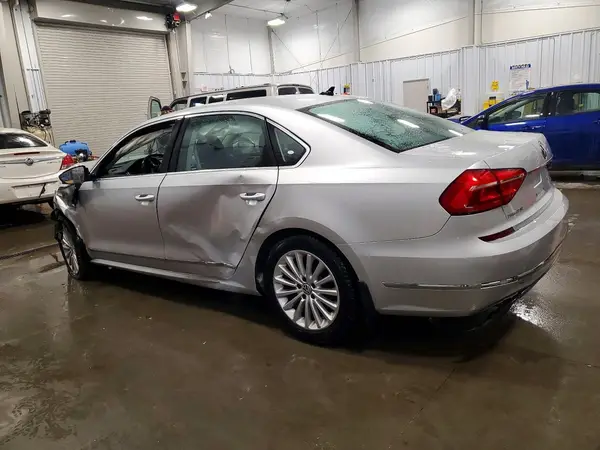 1VWBT7A34GC040461 2016 VOLKSWAGEN PASSAT - Image 2