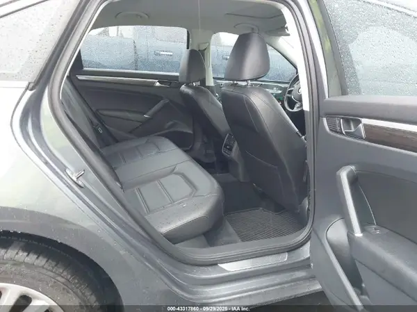 1VWBT7A34GC043229 2016 VOLKSWAGEN PASSAT - Image 8