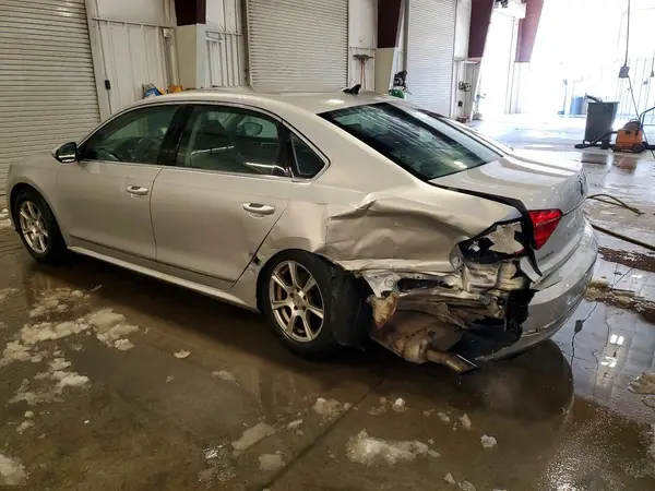 1VWBT7A34GC045465 2016 VOLKSWAGEN PASSAT - Image 2