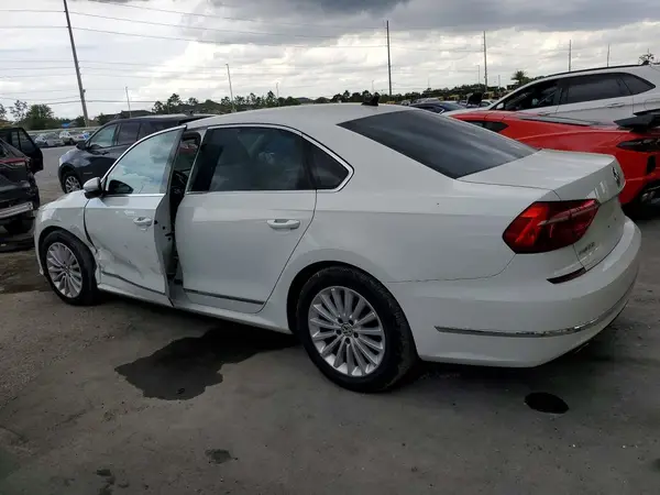 1VWBT7A34GC054117 2016 VOLKSWAGEN PASSAT - Image 2