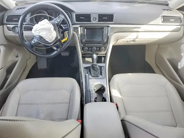 1VWBT7A34GC061326 2016 VOLKSWAGEN PASSAT - Image 8