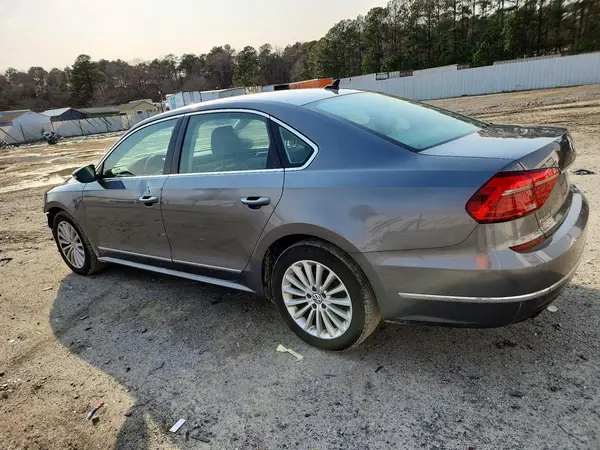 1VWBT7A34GC063576 2016 VOLKSWAGEN PASSAT - Image 2