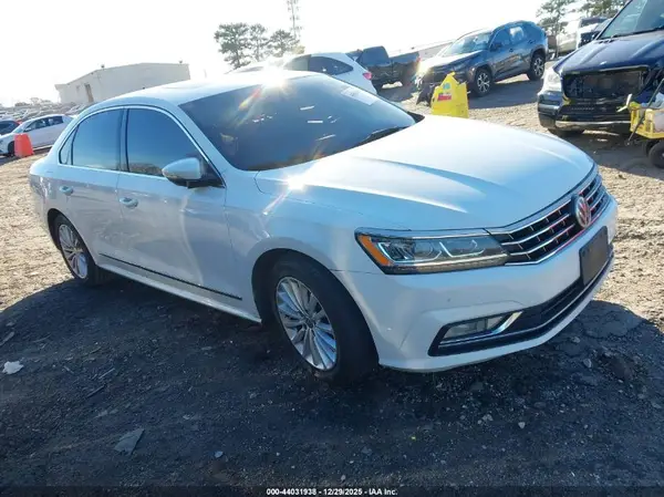 1VWBT7A34GC067160 2016 VOLKSWAGEN PASSAT - Image 1