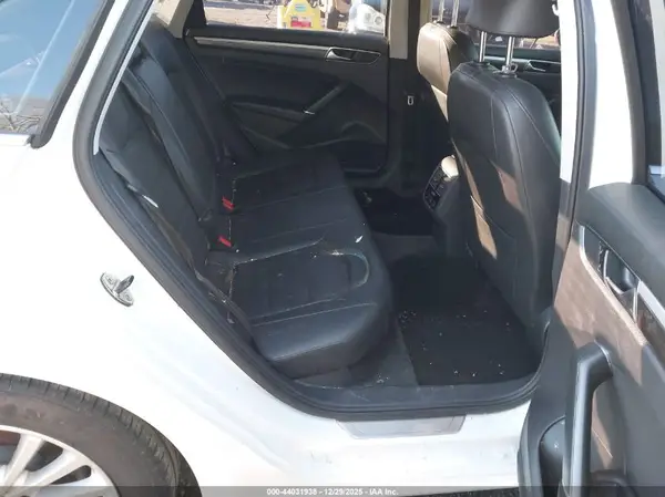 1VWBT7A34GC067160 2016 VOLKSWAGEN PASSAT - Image 8
