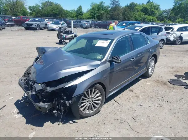 1VWBT7A34GC067532 2016 VOLKSWAGEN PASSAT - Image 2