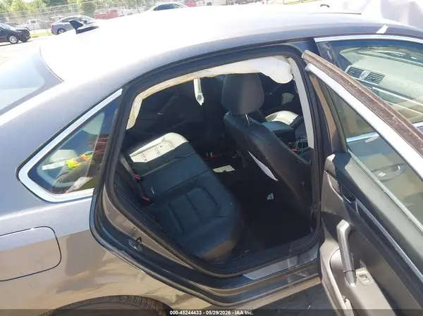 1VWBT7A34GC067532 2016 VOLKSWAGEN PASSAT - Image 8