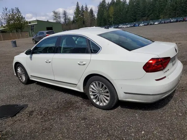 1VWBT7A34GC068552 2016 VOLKSWAGEN PASSAT - Image 2