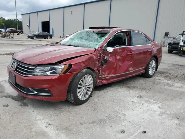 1VWBT7A34HC007249 2017 VOLKSWAGEN PASSAT - Image 1