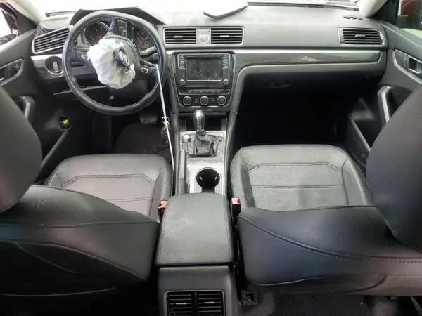 1VWBT7A34HC007249 2017 VOLKSWAGEN PASSAT - Image 8