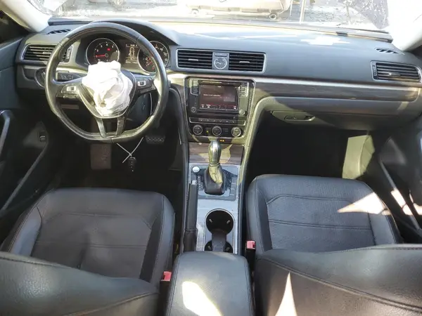 1VWBT7A34HC008837 2017 VOLKSWAGEN PASSAT - Image 8