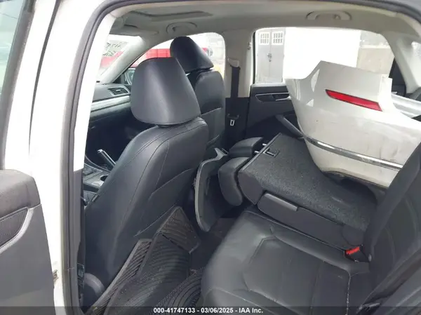 1VWBT7A34HC015593 2017 VOLKSWAGEN PASSAT - Image 8