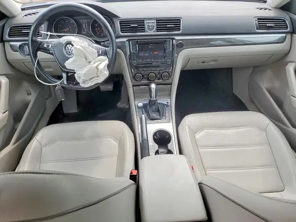1VWBT7A34HC019269 2017 VOLKSWAGEN PASSAT - Image 8