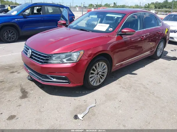 1VWBT7A34HC026125 2017 VOLKSWAGEN PASSAT - Image 2