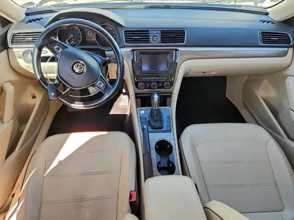 1VWBT7A34HC026710 2017 VOLKSWAGEN PASSAT - Image 8