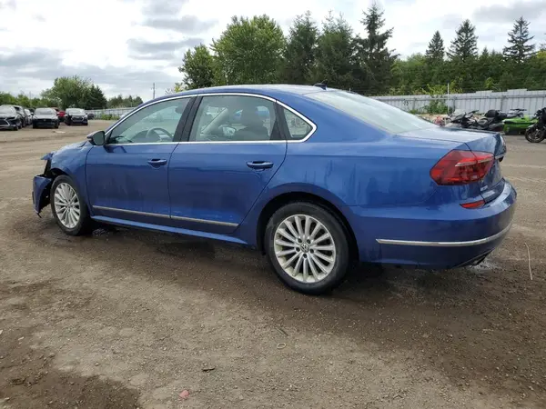 1VWBT7A34HC044916 2017 VOLKSWAGEN PASSAT - Image 2