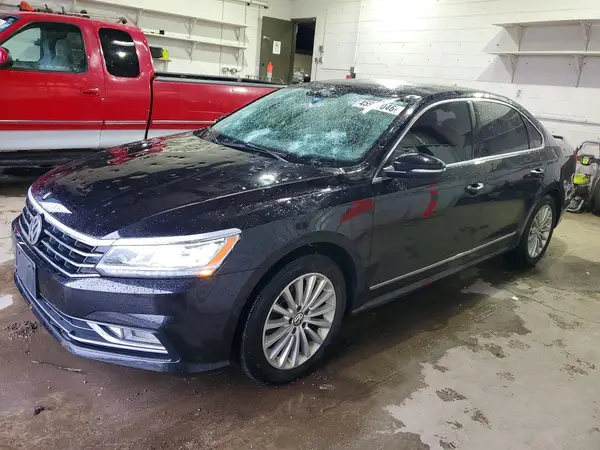 1VWBT7A34HC050893 2017 VOLKSWAGEN PASSAT - Image 1