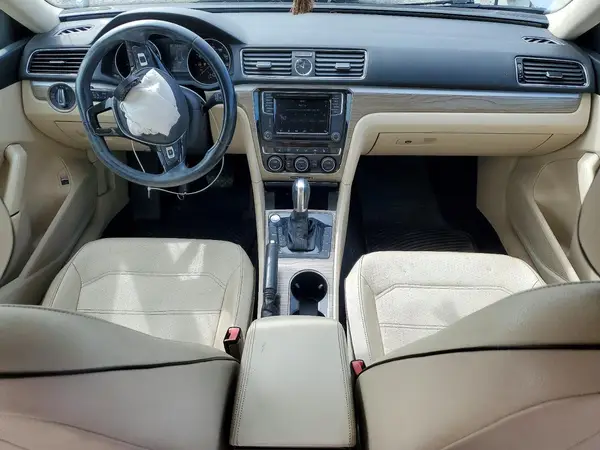 1VWBT7A34HC056841 2017 VOLKSWAGEN PASSAT - Image 8