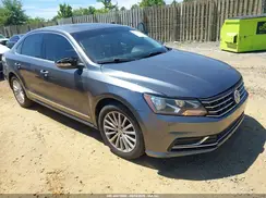 1VWBT7A34HC061022 2017 VOLKSWAGEN PASSAT