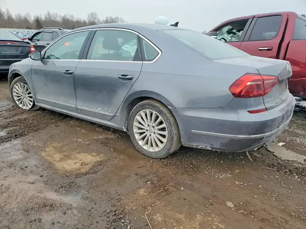 1VWBT7A34HC079276 2017 VOLKSWAGEN PASSAT - Image 2