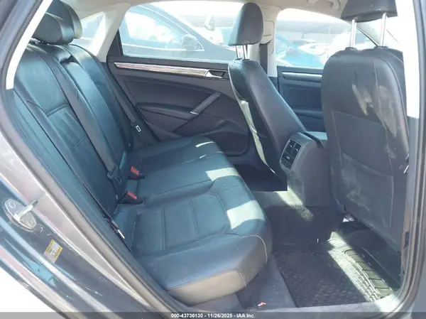 1VWBT7A35GC006867 2016 VOLKSWAGEN PASSAT - Image 8
