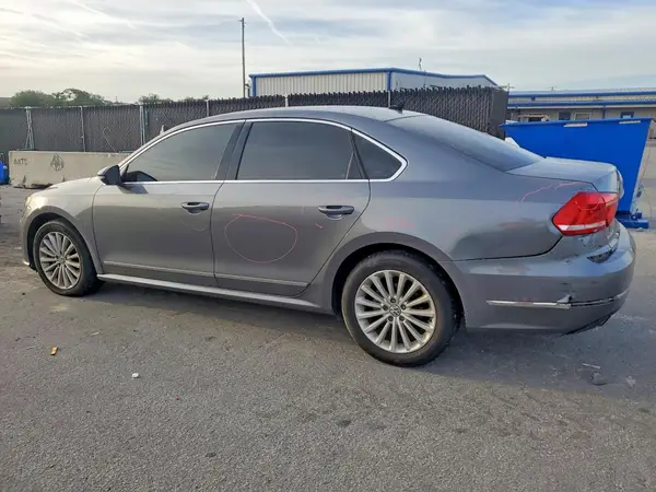 1VWBT7A35GC013169 2016 VOLKSWAGEN PASSAT - Image 2