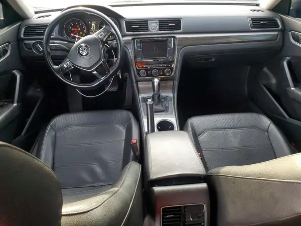 1VWBT7A35GC013169 2016 VOLKSWAGEN PASSAT - Image 8