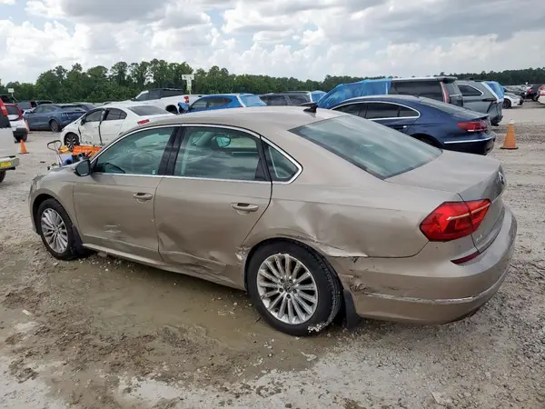1VWBT7A35GC014063 2016 VOLKSWAGEN PASSAT - Image 2