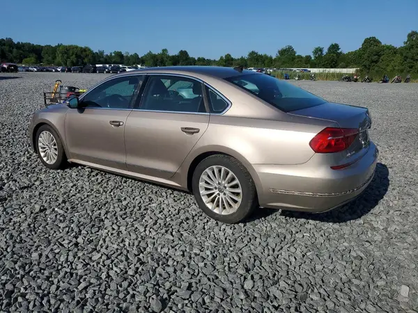1VWBT7A35GC015357 2016 VOLKSWAGEN PASSAT - Image 2