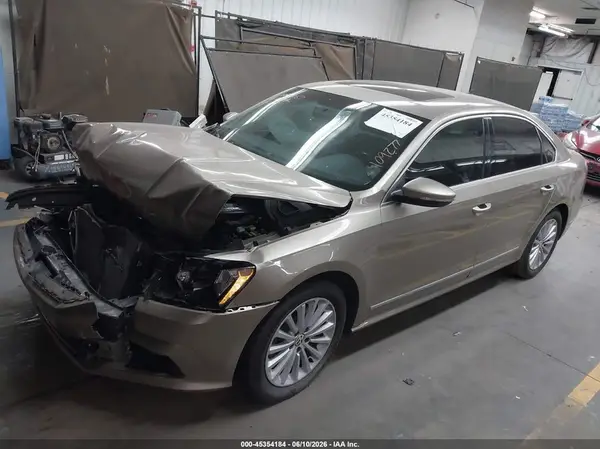 1VWBT7A35GC022079 2016 VOLKSWAGEN PASSAT - Image 2