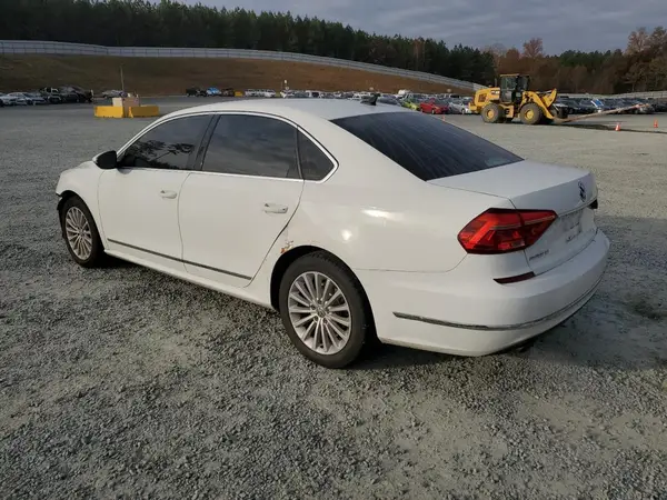 1VWBT7A35GC022356 2016 VOLKSWAGEN PASSAT - Image 2