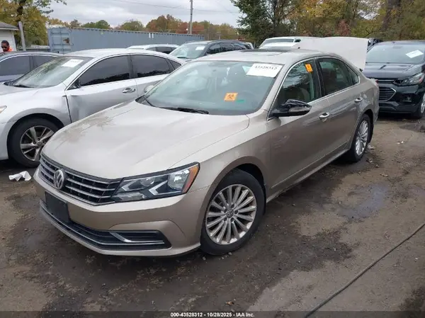 1VWBT7A35GC024480 2016 VOLKSWAGEN PASSAT - Image 2