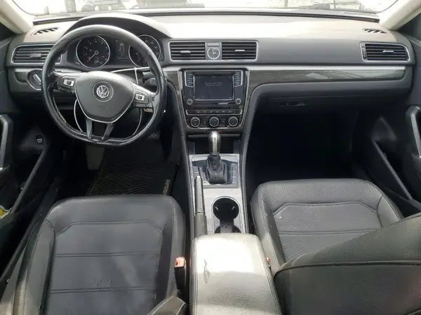 1VWBT7A35GC027900 2016 VOLKSWAGEN PASSAT - Image 8