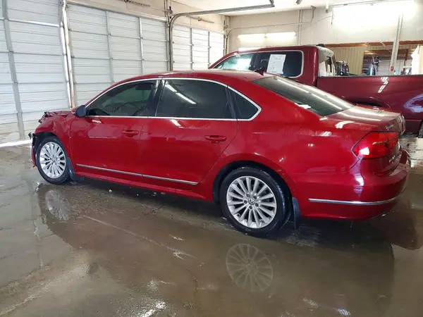 1VWBT7A35GC031333 2016 VOLKSWAGEN PASSAT - Image 2