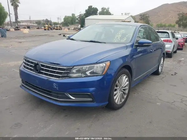 1VWBT7A35GC032496 2016 VOLKSWAGEN PASSAT - Image 2