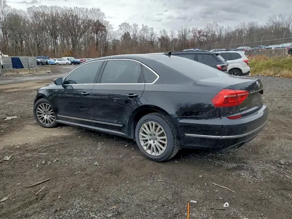 1VWBT7A35GC034233 2016 VOLKSWAGEN PASSAT - Image 2