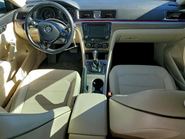 1VWBT7A35GC039397 2016 VOLKSWAGEN PASSAT - Image 8