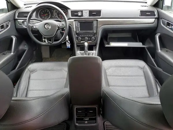 1VWBT7A35GC039707 2016 VOLKSWAGEN PASSAT - Image 8