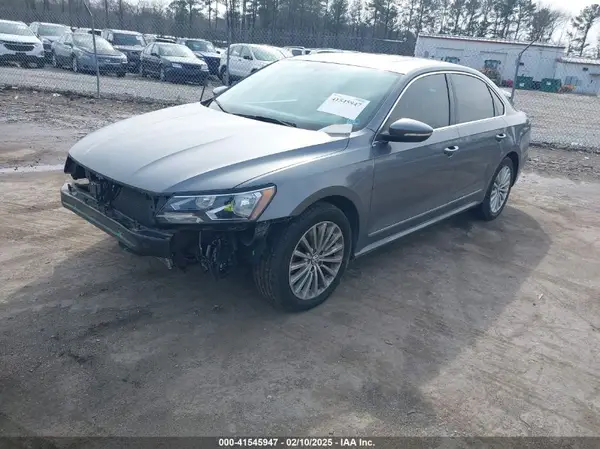 1VWBT7A35GC044261 2016 VOLKSWAGEN PASSAT - Image 2