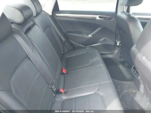 1VWBT7A35GC044261 2016 VOLKSWAGEN PASSAT - Image 8