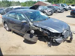 1VWBT7A35GC061724 2016 VOLKSWAGEN PASSAT