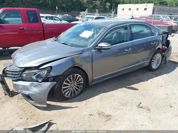 1VWBT7A35GC061724 2016 VOLKSWAGEN PASSAT - Image 2