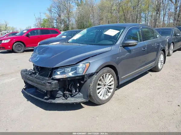 1VWBT7A35GC066325 2016 VOLKSWAGEN PASSAT - Image 2
