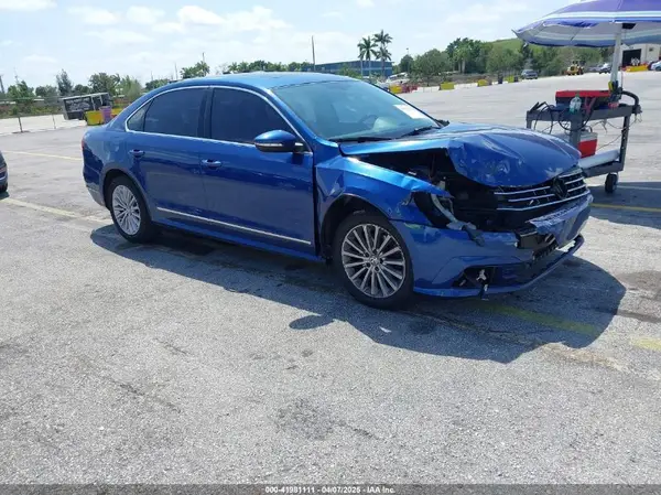 1VWBT7A35GC067037 2016 VOLKSWAGEN PASSAT - Image 1
