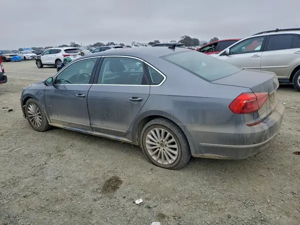 1VWBT7A35GC067149 2016 VOLKSWAGEN PASSAT - Image 2