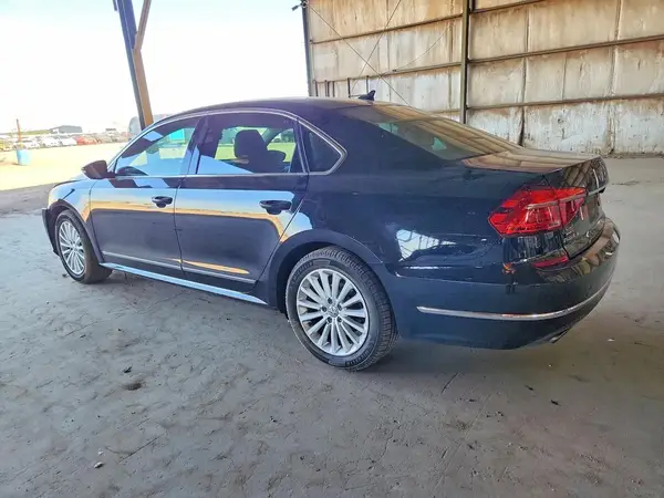 1VWBT7A35GC069029 2016 VOLKSWAGEN PASSAT - Image 2