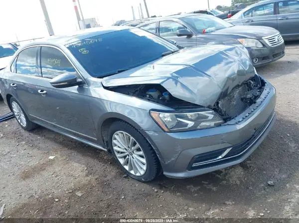 1VWBT7A35HC000410 2017 VOLKSWAGEN PASSAT - Image 1